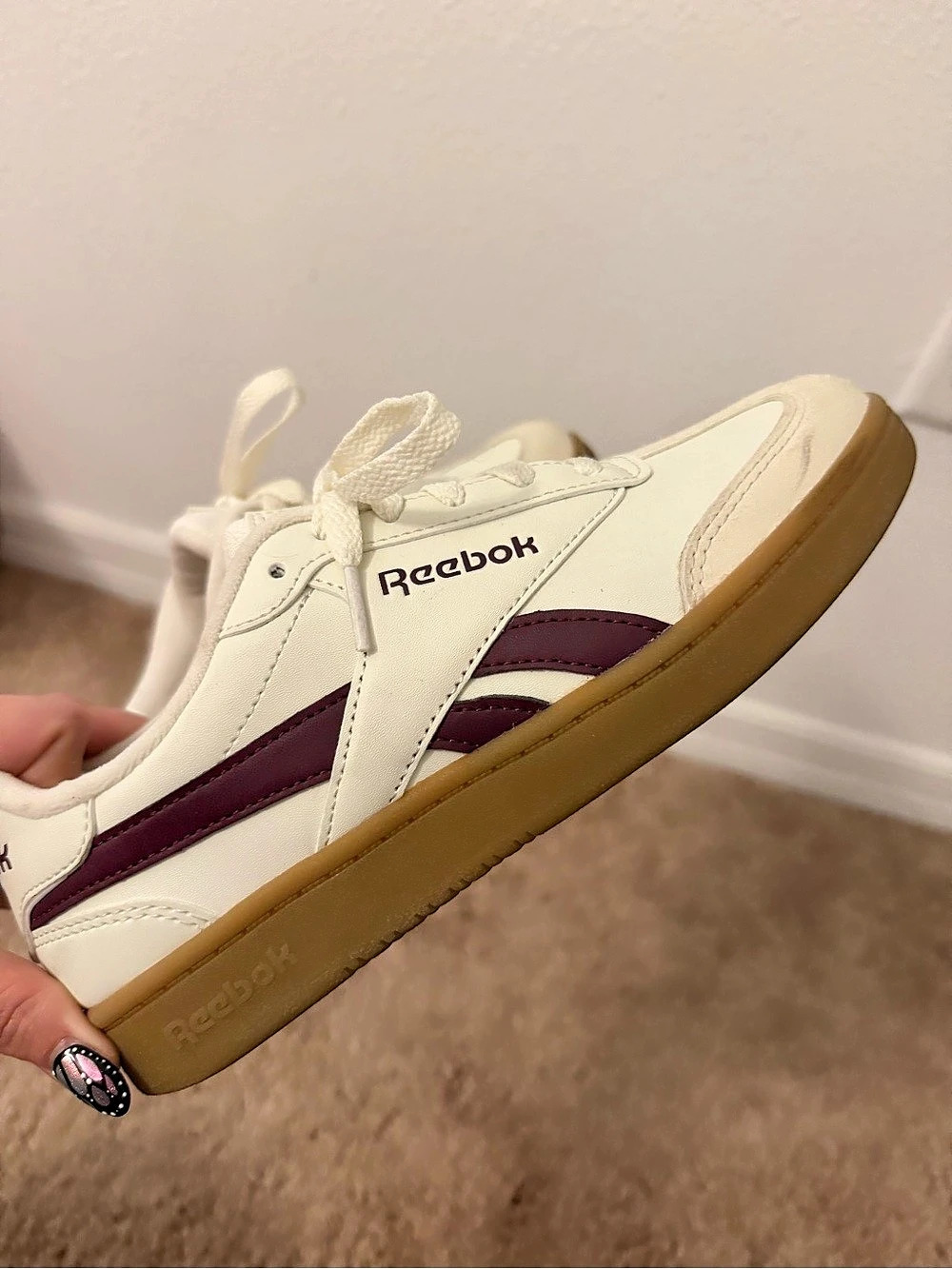 Reebok Cream Burgundy Gum Sole Sneakers EU 35 23cm